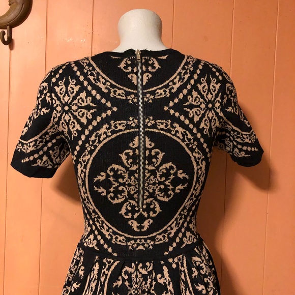 Romeo + Juliet Couture Damask Sweater Dress, XS - Picture 8 of 11